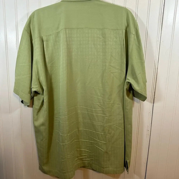 Tommy Bahama Green 100% Silk Vacation Button Up Shirt - Picture 5 of 5